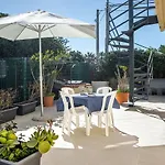 Villa Ognina Dependances With Pool By Wonderful Italy